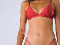 Cargar y reproducir el video en el visor de la galería, Video: Rio De Sol Bragas Bottom Shimmer-Divino California