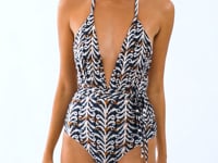 Cargar y reproducir el video en el visor de la galería, Video: Rio De Sol Una Pieza Ikat New Vegas