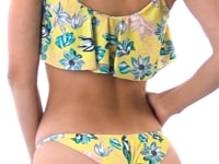 Cargar y reproducir el video en el visor de la galería, Video: Rio De Sol Sostén Top Florescer Babado