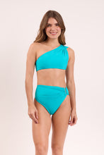 Cargar imagen en el visor de la galería, Model Front: Rio De Sol Bragas Bottom Amb-Nannai Zadar