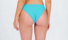 Cargar imagen en el visor de la galería, Model Back: Rio De Sol Bragas Bottom Breeze Essential-Comfy