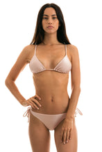 Cargar imagen en el visor de la galería, Model Front: Rio De Sol Bragas Bottom Essence Invisible