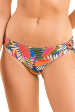 Cargar imagen en el visor de la galería, Gallery: Rio De Sol Bragas Bottom Jungle Madrid