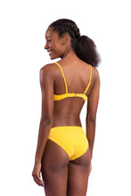 Cargar imagen en el visor de la galería, Model Back: Rio De Sol Bragas Bottom Malibu-Yellow Essential-Comfy