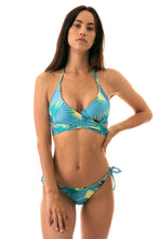 Cargar imagen en el visor de la galería, Model Front: Rio De Sol Conjunto Flower Geometric Transp Comfort
