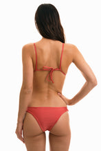 Cargar imagen en el visor de la galería, Model Back: Rio De Sol Conjunto Madras Dupla Face