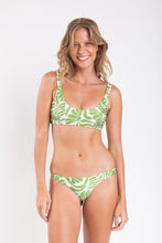 Cargar imagen en el visor de la galería, Model Front: Rio De Sol Conjunto Set Flow Bliss Mia