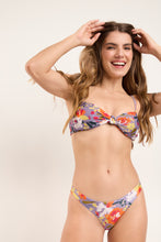 Cargar imagen en el visor de la galería, Image 09: Rio De Sol Conjunto Set Garden-Flower Bandeau-Joy Essential