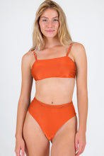 Cargar imagen en el visor de la galería, Gallery: Rio De Sol Conjunto Set Paprica Bandeau-Reto Hotpants