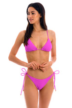Cargar imagen en el visor de la galería, Model Front: Rio De Sol Conjunto Set St-Tpz-Pink Tri-Inv Ibiza