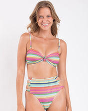 Cargar imagen en el visor de la galería, Gallery: Rio De Sol Conjunto Set Supercolor Bandeau-Joy Highwaist-Spin