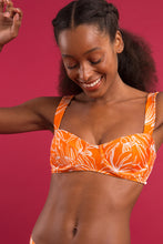Cargar imagen en el visor de la galería, Image 11: Rio De Sol Conjunto Set Trail-Orange Amelia Baobi