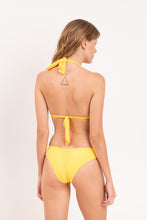 Cargar imagen en el visor de la galería, Model Back: Rio De Sol Sostén Top Amarelo Mel