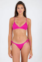 Cargar imagen en el visor de la galería, Model Front: Rio De Sol Sostén Top Cotele-Amaranto Tri-Fixo