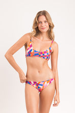 Cargar imagen en el visor de la galería, Image 07: Rio De Sol Sostén Top Funny Bralette