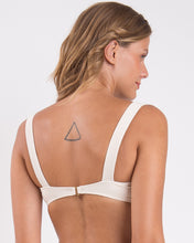 Cargar imagen en el visor de la galería, Image 06: Rio De Sol Sostén Top Malibu-Natural Amelia