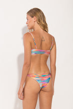 Cargar imagen en el visor de la galería, Model Back: Rio De Sol Sostén Top River Bandeau-Reto
