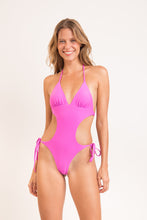 Cargar imagen en el visor de la galería, Model Front: Rio De Sol Una Pieza Vita-Pink Trikini