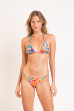 Cargar imagen en el visor de la galería, Model Front: Rio De Sol Conjunto Set Love-Trip Tri-Rev Essential-Rev
