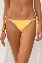 Cargar imagen en el visor de la galería, Gallery: Wednesday In Hawaii By Rio De Sol Bragas Bottom Lilikoi Kaleia
