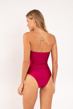 Cargar imagen en el visor de la galería, Model Back: Rio De Sol Una Pieza Shimmer-Desejo Sara-Op
