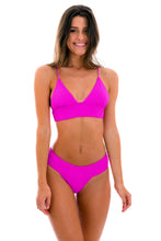 Cargar imagen en el visor de la galería, Model Front: Rio De Sol Bragas Bottom St-Tpz-Pink Rio-Cos
