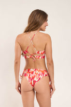 Cargar imagen en el visor de la galería, Model Back: Rio De Sol Sostén Top Mirage Camille
