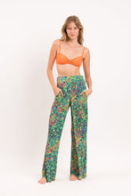 Cargar imagen en el visor de la galería, Model Front: Rio De Sol Pantalones De Playa Wilds Wide Pants
