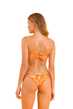 Cargar imagen en el visor de la galería, Model Back: Rio De Sol Conjunto Set Trail-Orange Tank-Tie Ipanema

