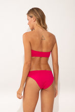 Cargar imagen en el visor de la galería, Model Back: Wednesday In Hawaii By Rio De Sol Conjunto Set Guava Lani Waikiki
