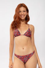 Cargar imagen en el visor de la galería, Image 05: Rio De Sol Sostén Top Coral-Feline Lia
