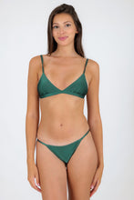 Cargar imagen en el visor de la galería, Model Front: Rio De Sol Conjunto Set Palace Tri-Fixo California
