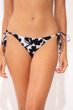Cargar imagen en el visor de la galería, Gallery: Rio De Sol Bragas Bottom Poppy Lacinho
