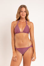 Cargar imagen en el visor de la galería, Model Front: Rio De Sol Sostén Top Garoupa Mel
