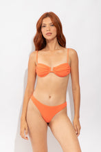 Cargar imagen en el visor de la galería, Model Front: Rio De Sol Bragas Bottom Tribu-Flow Nice
