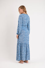 Cargar imagen en el visor de la galería, Model Back: Rio De Sol Vestido De Playa Chuva Long Dress Verona
