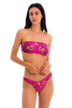 Cargar imagen en el visor de la galería, Model Front: Rio De Sol Sostén Top Roar-Pink Bandeau-Reto
