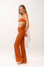 Cargar imagen en el visor de la galería, Image 04: Rio De Sol Pantalones De Playa Ferrugo Murana Pants
