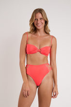 Cargar imagen en el visor de la galería, Model Front: Rio De Sol Bragas Bottom Malibu-Folia Highwaist-Spin-Iris
