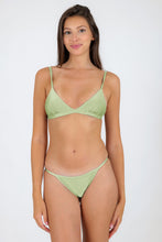 Cargar imagen en el visor de la galería, Model Front: Rio De Sol Conjunto Set Oliva Tri-Fixo California
