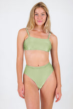 Cargar imagen en el visor de la galería, Model Front: Rio De Sol Conjunto Set Oliva Bandeau-Reto Hotpants
