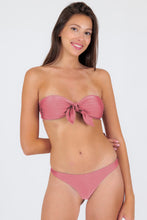 Cargar imagen en el visor de la galería, Gallery: Rio De Sol Conjunto Set Shimmer-Confetti Bandeau-Knot Nice-Fio
