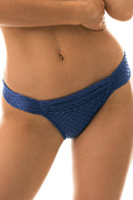 Cargar imagen en el visor de la galería, Gallery: Rio De Sol Bragas Bottom Kiwanda Denim Band Comfort
