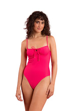 Cargar imagen en el visor de la galería, Model Front: Rio De Sol Una Pieza Dots-Virtual-Pink Julia

