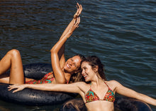 Cargar imagen en el visor de la galería, Image 06: Rio De Sol Sostén Top Tropics Tri-Inv
