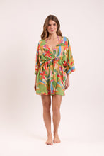 Cargar imagen en el visor de la galería, Model Front: Rio De Sol Caftán / Cubrir Tropical Kaftan Bel
