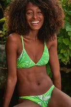 Cargar imagen en el visor de la galería, Image 06: Rio De Sol Conjunto Set Green-Palms Tri-Fixo Leblon

