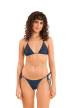 Cargar imagen en el visor de la galería, Model Front: Rio De Sol Bragas Bottom Shark Cheeky-Tie
