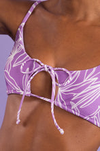 Cargar imagen en el visor de la galería, Image 12: Rio De Sol Sostén Top Trail-Purple Tank-Tie
