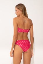 Cargar imagen en el visor de la galería, Model Back: Wednesday In Hawaii By Rio De Sol Sostén Top Kiko-Guava Lani
